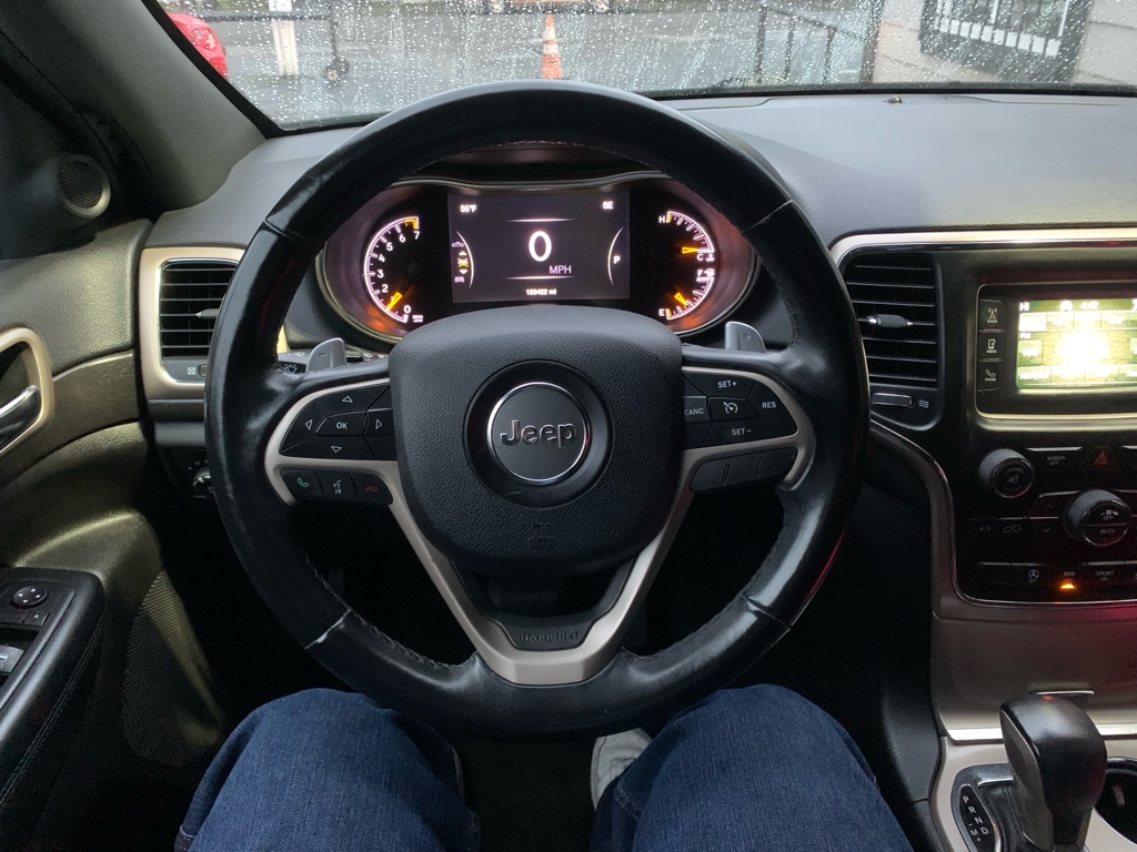 Photo 18 of this JEEP GRAND CHEROKEE