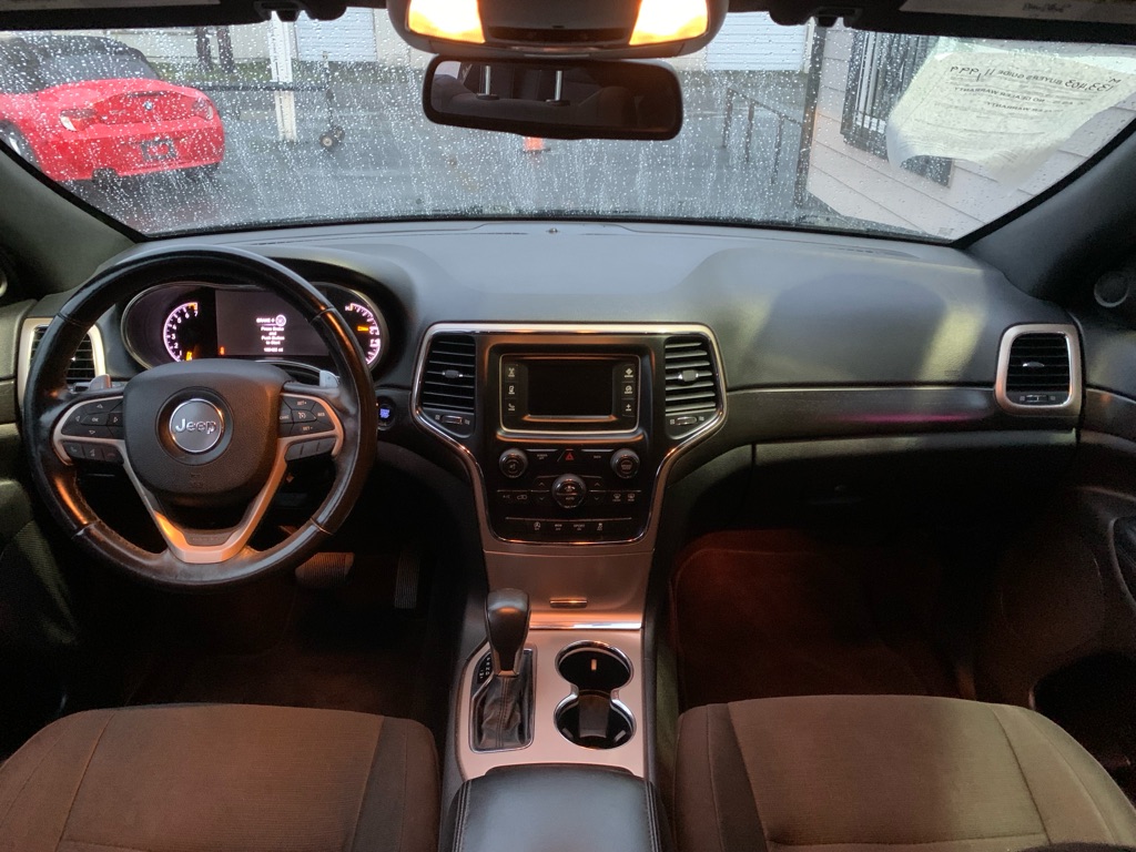 Photo 16 of this JEEP GRAND CHEROKEE