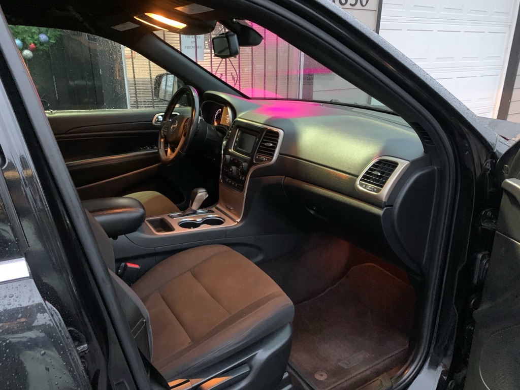 Photo 26 of this JEEP GRAND CHEROKEE