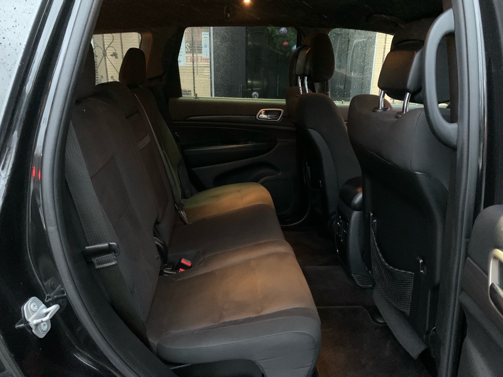 Photo 25 of this JEEP GRAND CHEROKEE