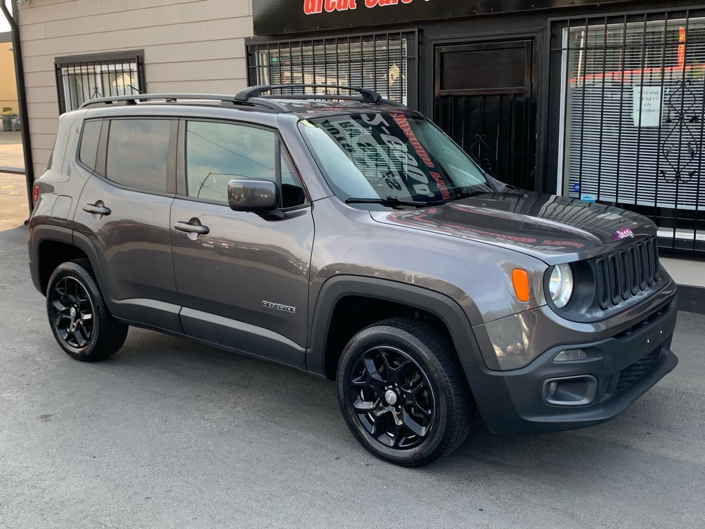 Photo 9 of this JEEP RENEGADE
