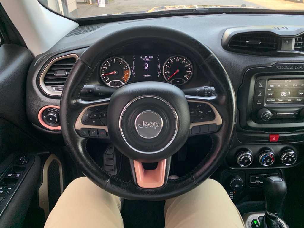 Photo 23 of this JEEP RENEGADE