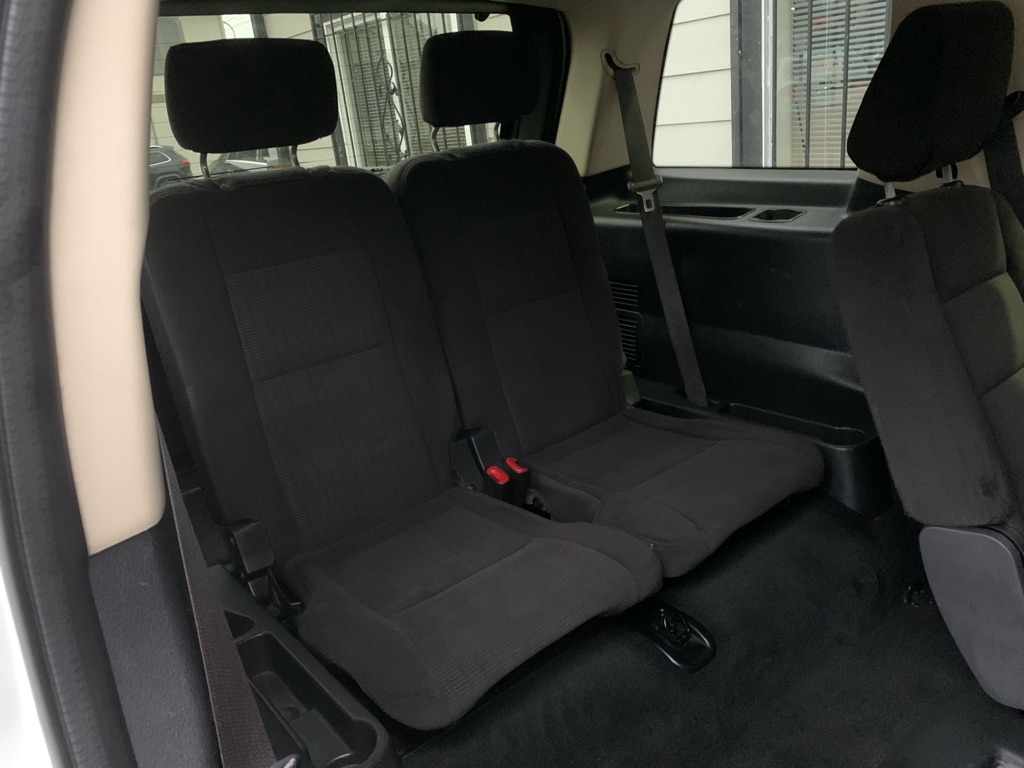 Photo 23 of this FORD EXPLORER