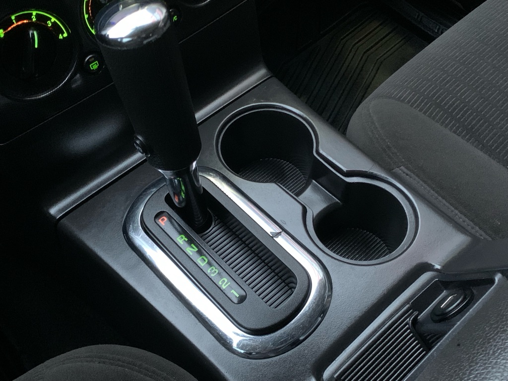 Photo 32 of this FORD EXPLORER