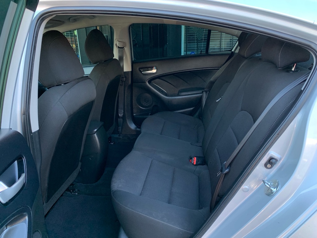 Photo 15 of this KIA FORTE