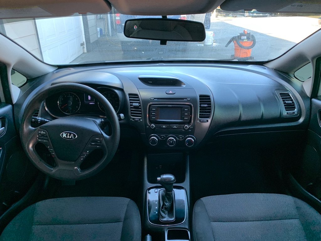 Photo 16 of this KIA FORTE