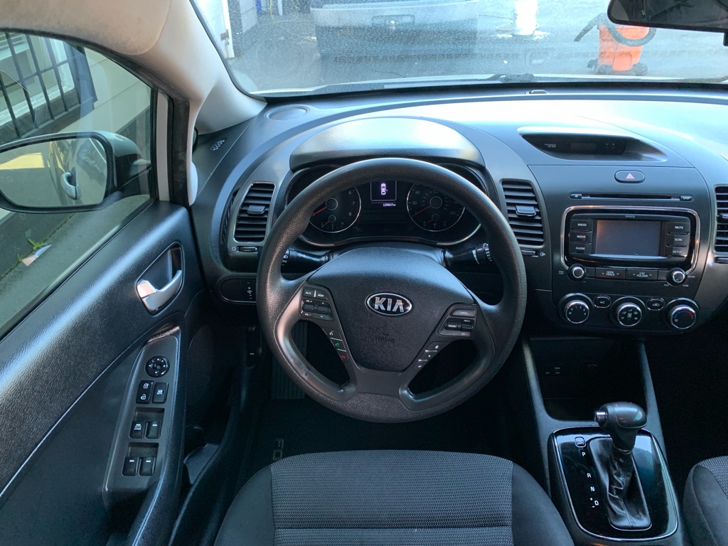 Photo 17 of this KIA FORTE