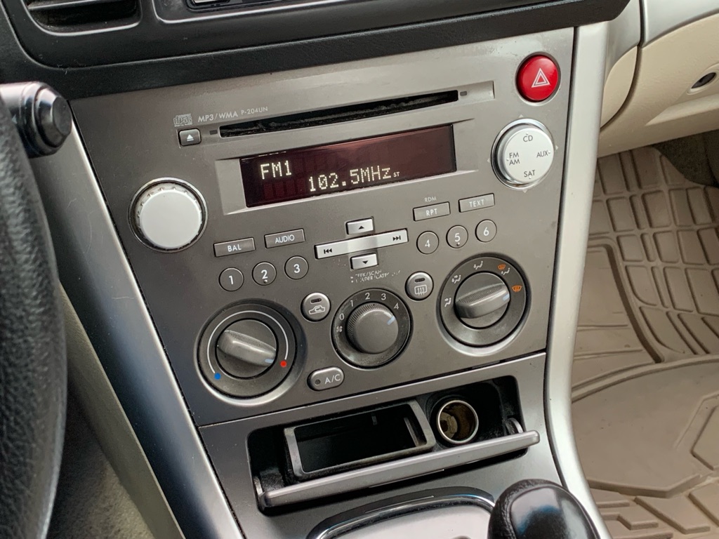 Photo 21 of this SUBARU LEGACY