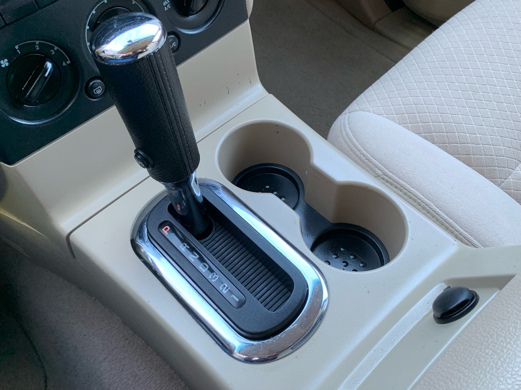 Photo 23 of this FORD EXPLORER
