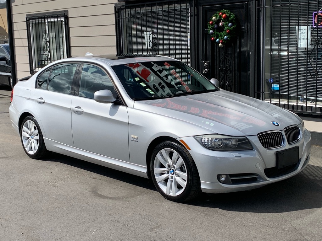 Photo 9 of this BMW 335