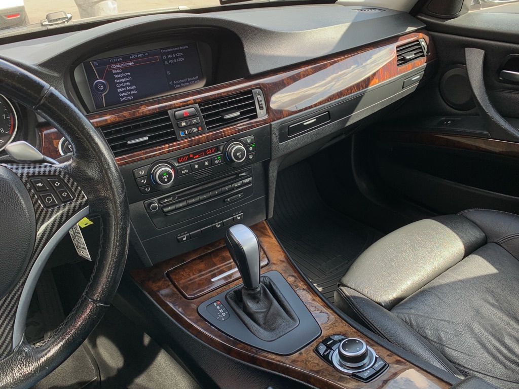 Photo 20 of this BMW 335