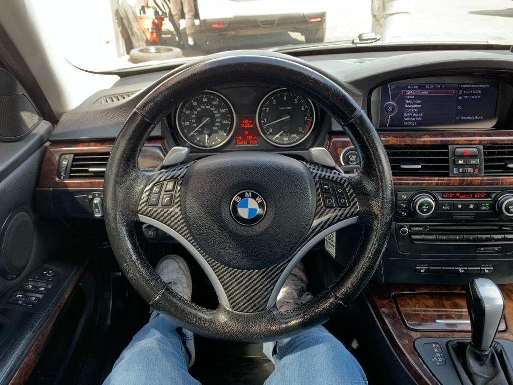 Photo 18 of this BMW 335