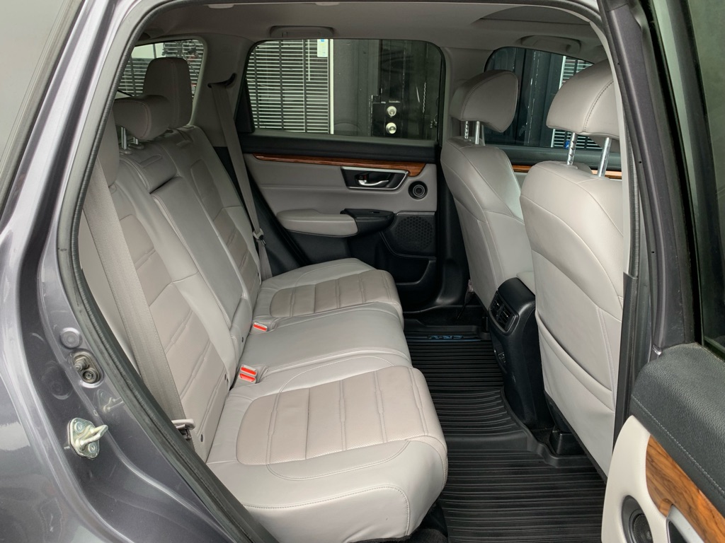 Photo 30 of this HONDA CR-V
