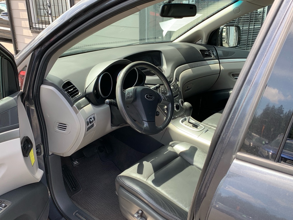 Photo 13 of this SUBARU TRIBECA
