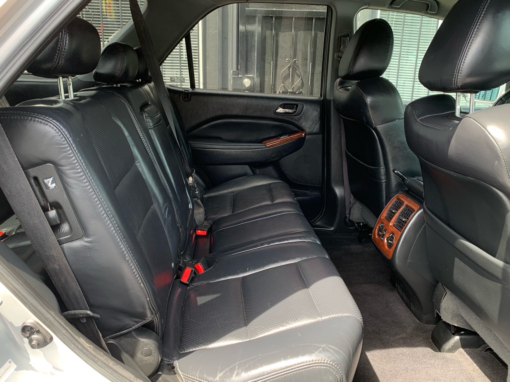 Photo 20 of this ACURA MDX