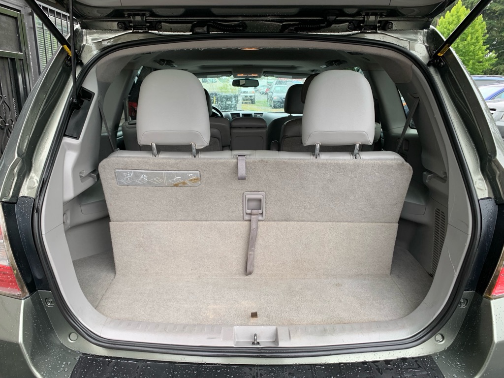 Photo 7 of this TOYOTA HIGHLANDER