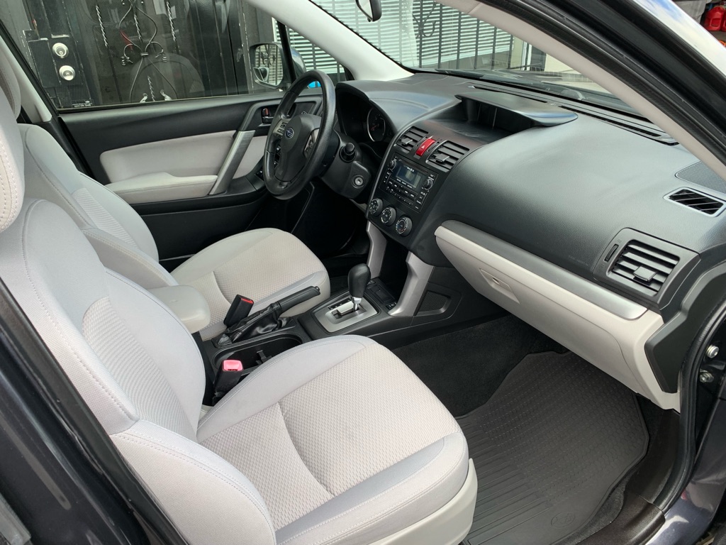 Photo 28 of this SUBARU FORESTER
