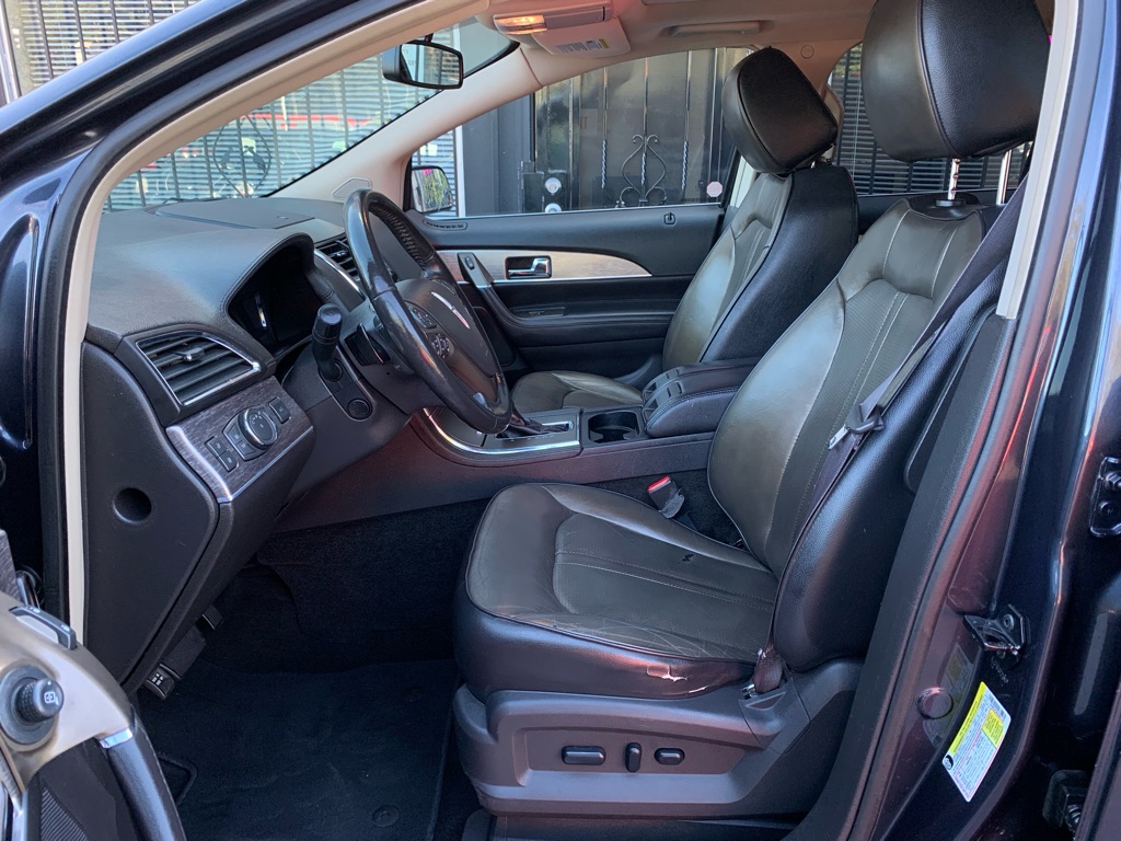 Photo 13 of this LINCOLN MKX