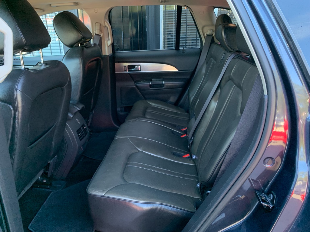 Photo 16 of this LINCOLN MKX