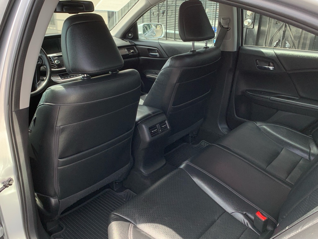 Photo 14 of this HONDA ACCORD