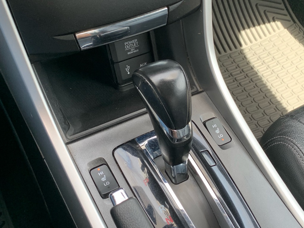 Photo 23 of this HONDA ACCORD