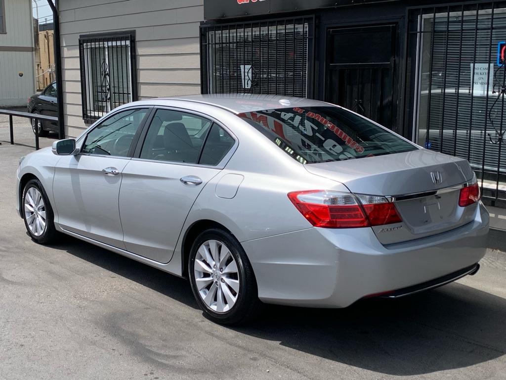Photo 4 of this HONDA ACCORD