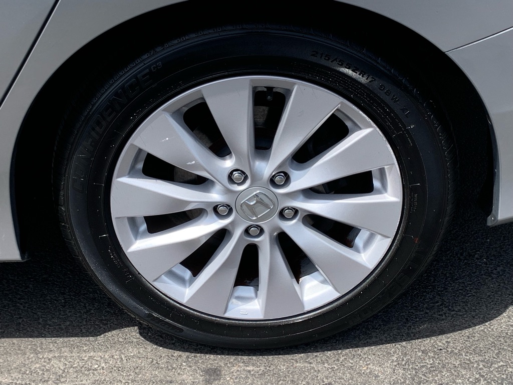 Photo 28 of this HONDA ACCORD