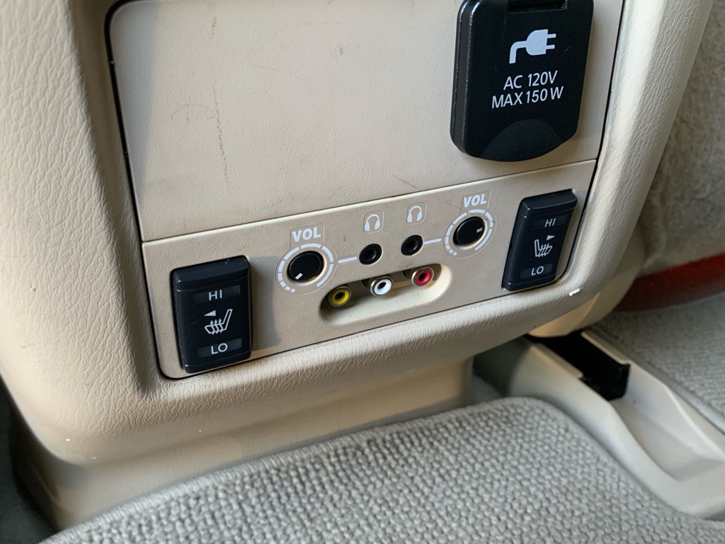 Photo 19 of this NISSAN PATHFINDER