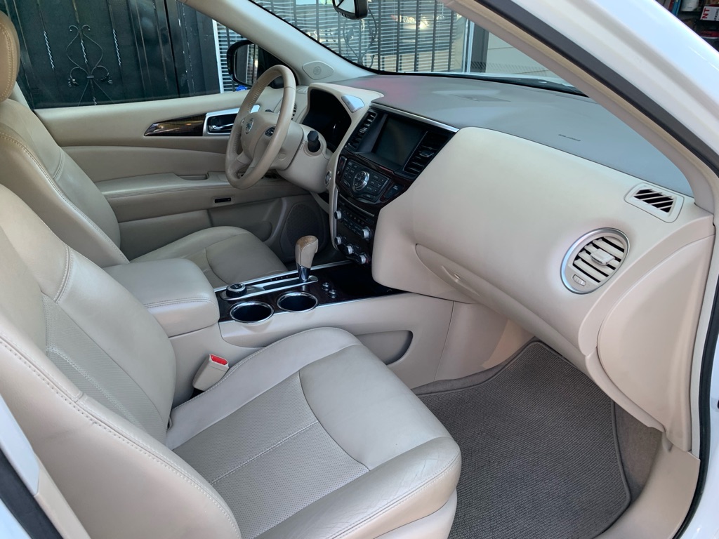 Photo 38 of this NISSAN PATHFINDER