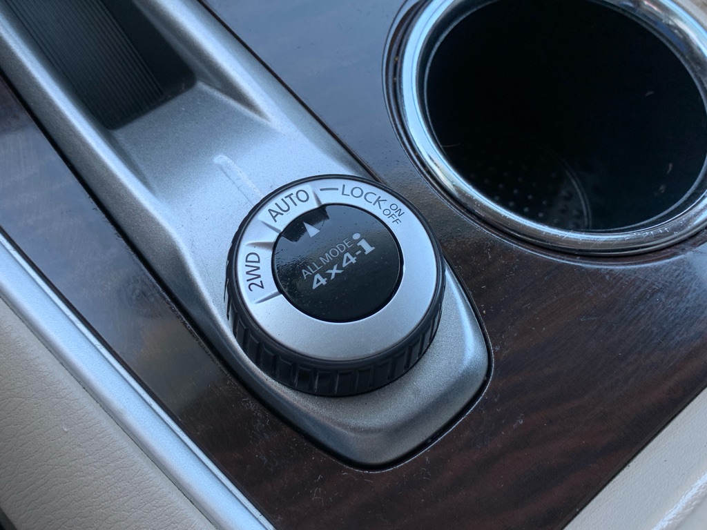 Photo 33 of this NISSAN PATHFINDER