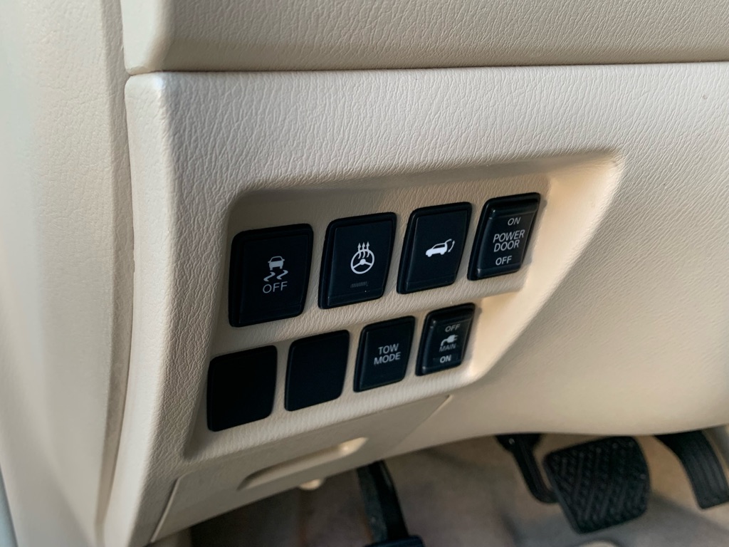Photo 13 of this NISSAN PATHFINDER
