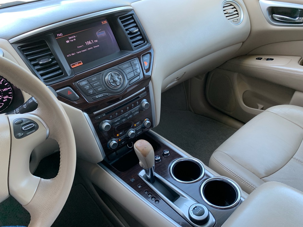 Photo 27 of this NISSAN PATHFINDER