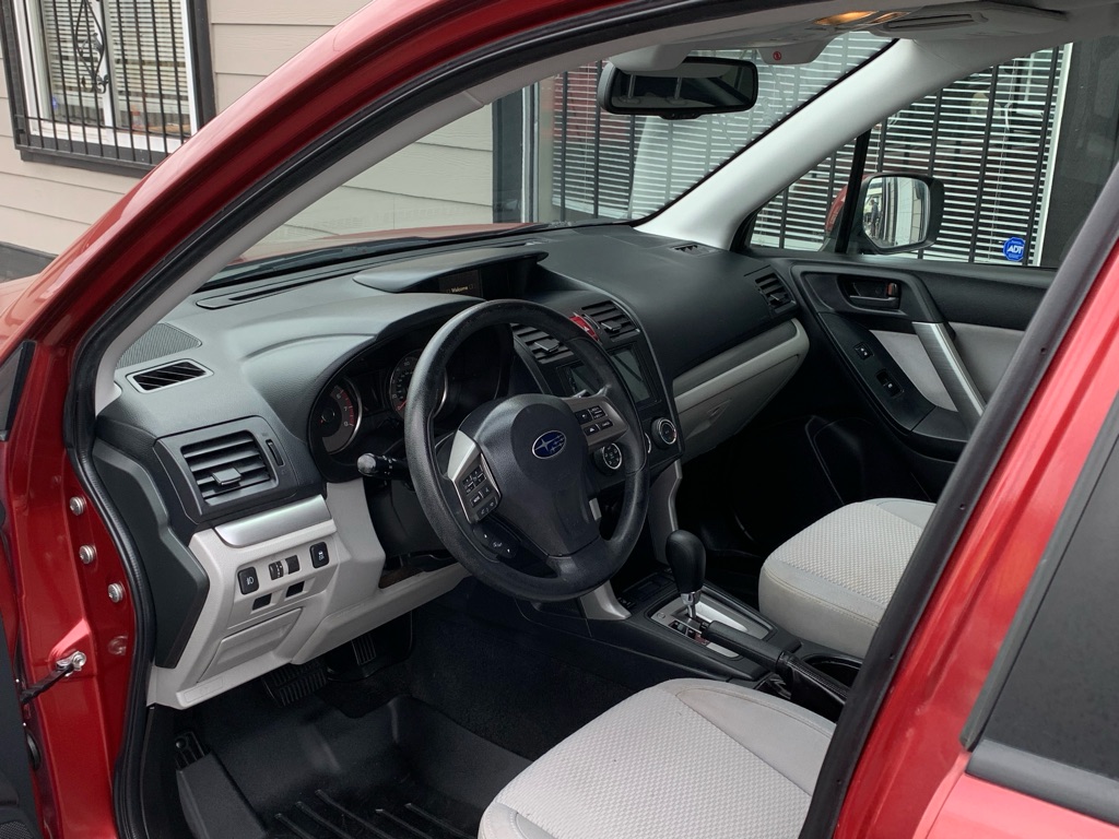 Photo 11 of this SUBARU FORESTER