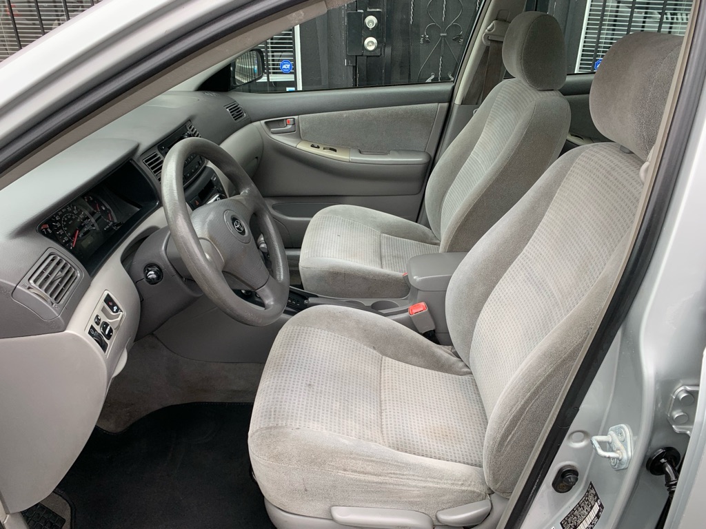 Photo 12 of this TOYOTA COROLLA