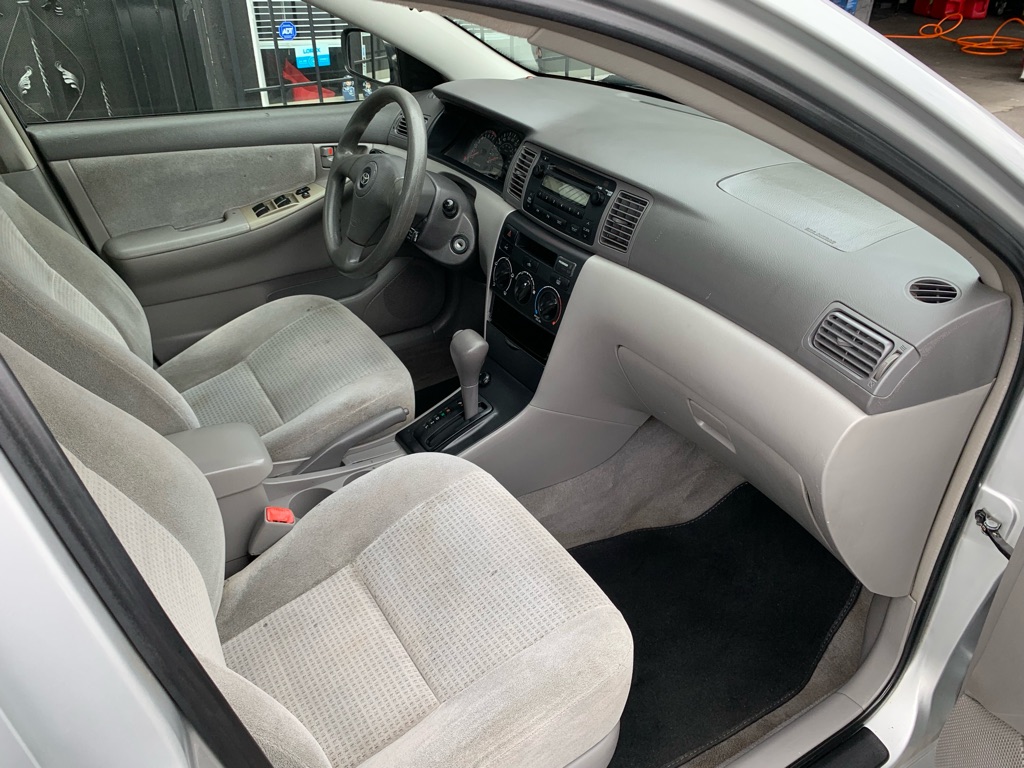 Photo 21 of this TOYOTA COROLLA