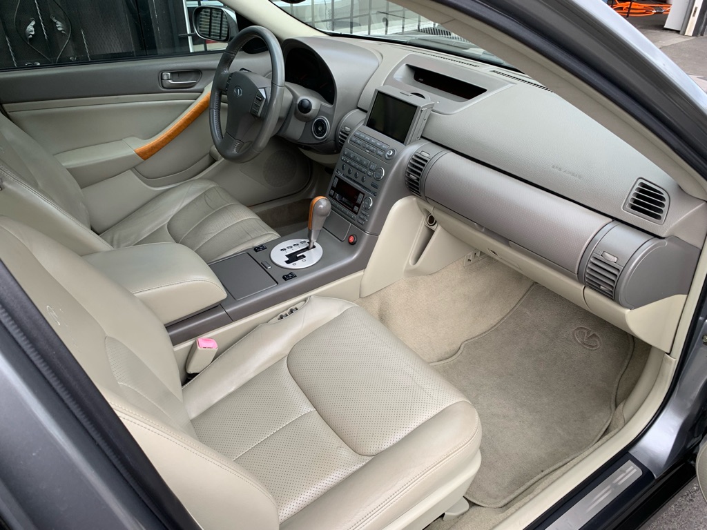 Photo 26 of this INFINITI G35