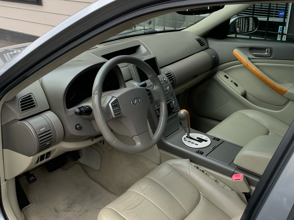 Photo 11 of this INFINITI G35