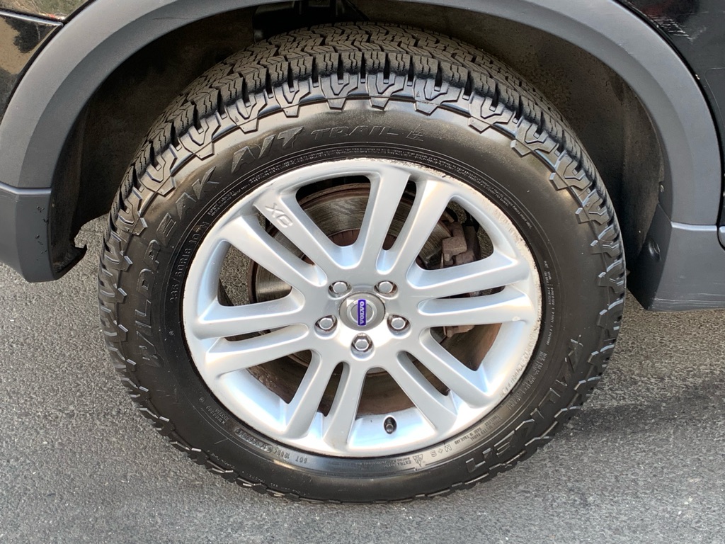 Photo 28 of this VOLVO XC90