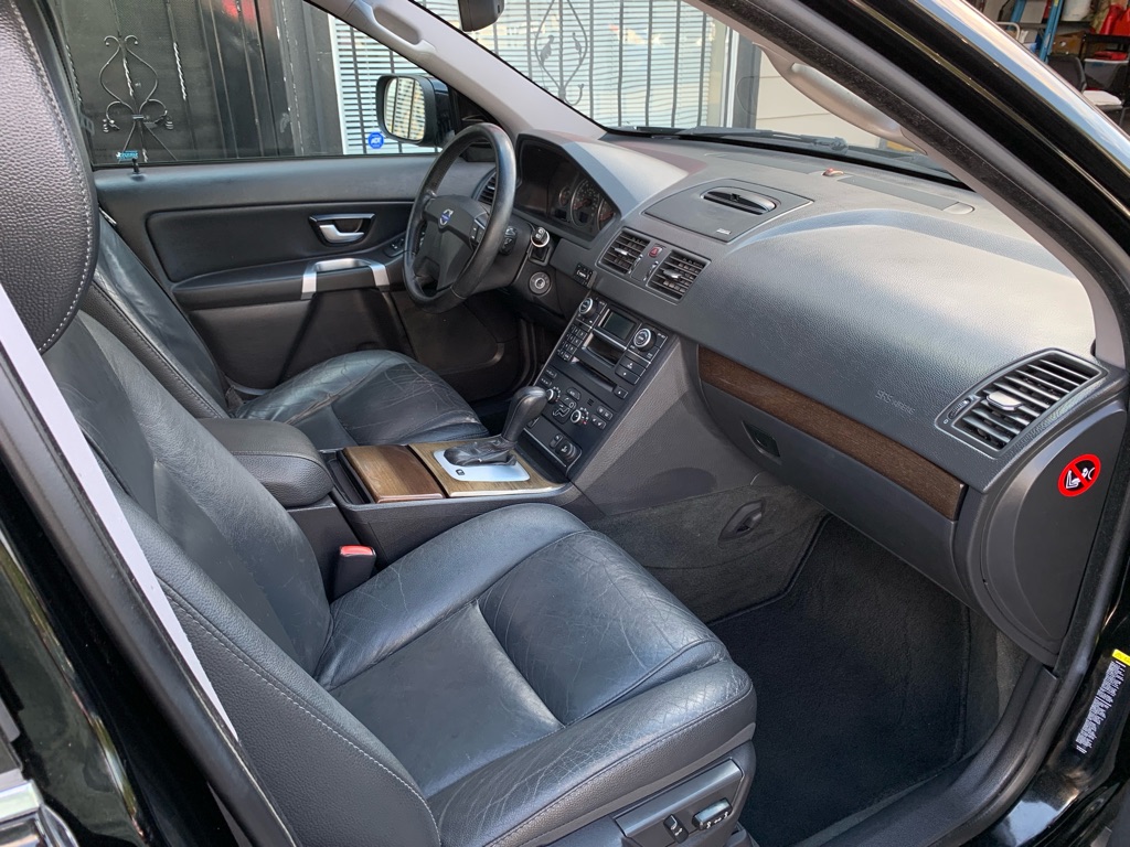 Photo 26 of this VOLVO XC90