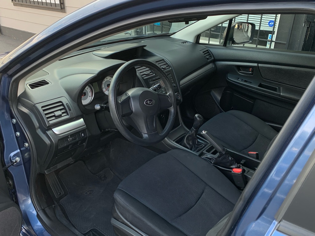 Photo 11 of this SUBARU IMPREZA