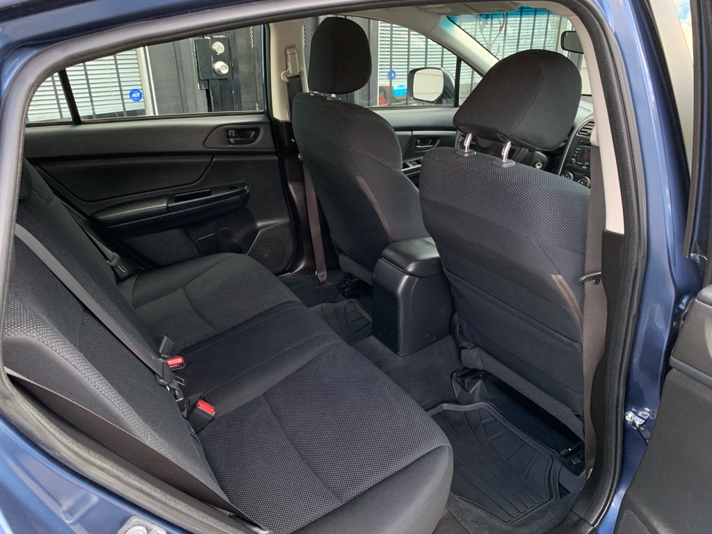 Photo 21 of this SUBARU IMPREZA