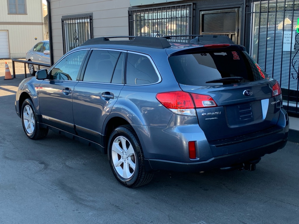 Photo 4 of this SUBARU OUTBACK