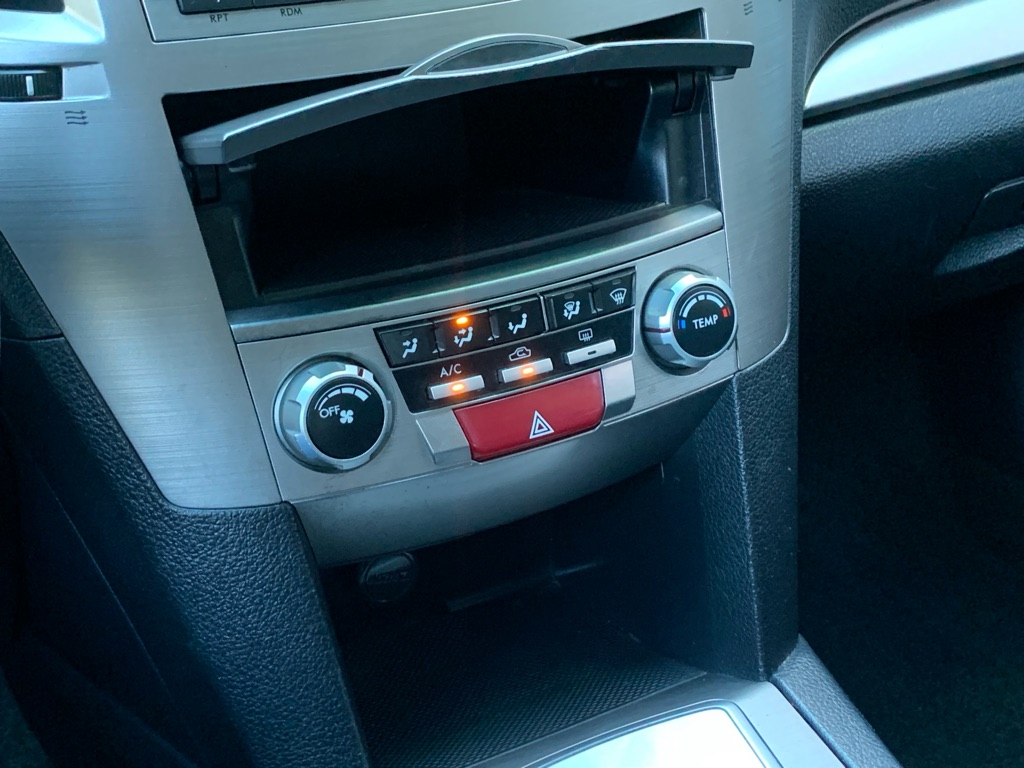 Photo 21 of this SUBARU OUTBACK