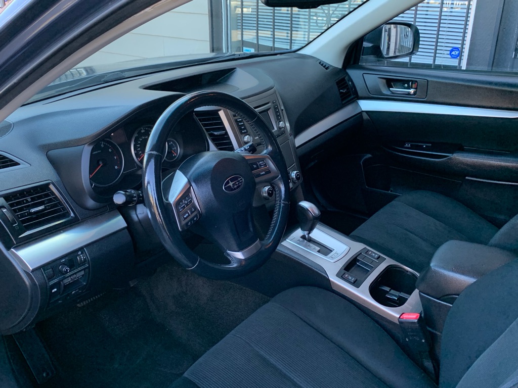 Photo 11 of this SUBARU OUTBACK