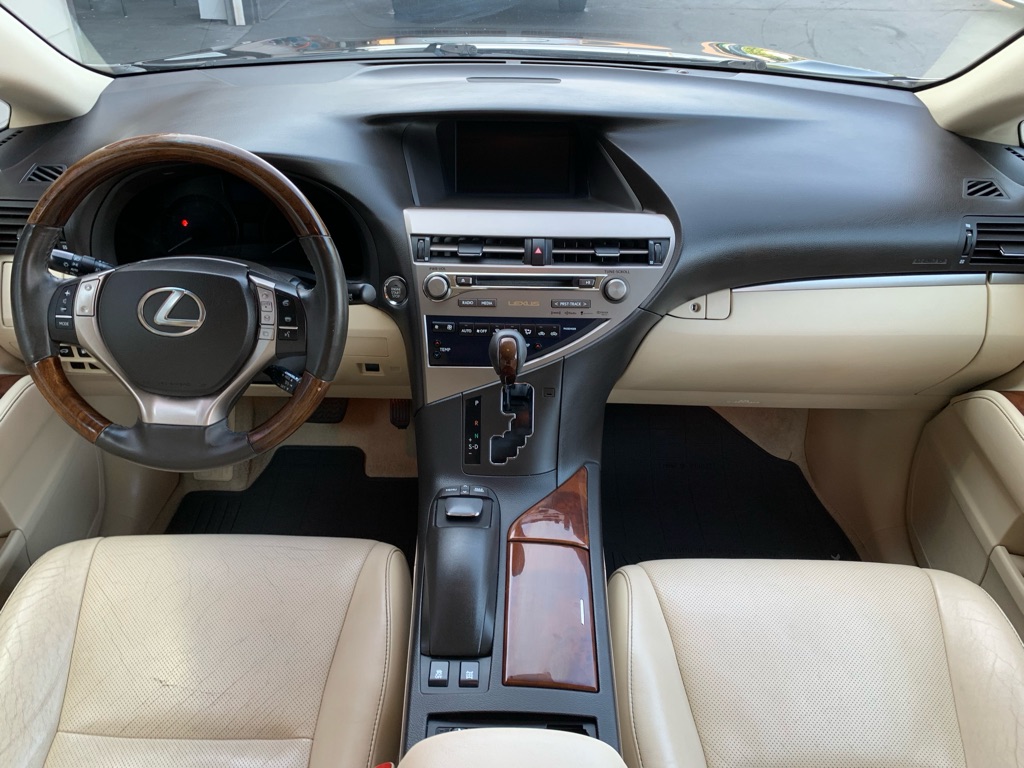 Photo 16 of this LEXUS RX