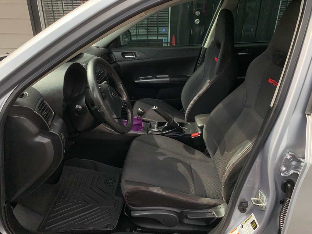 Photo 14 of this SUBARU IMPREZA