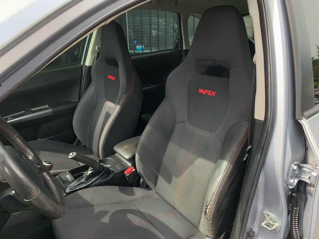 Photo 15 of this SUBARU IMPREZA