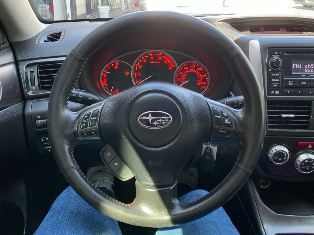Photo 19 of this SUBARU IMPREZA