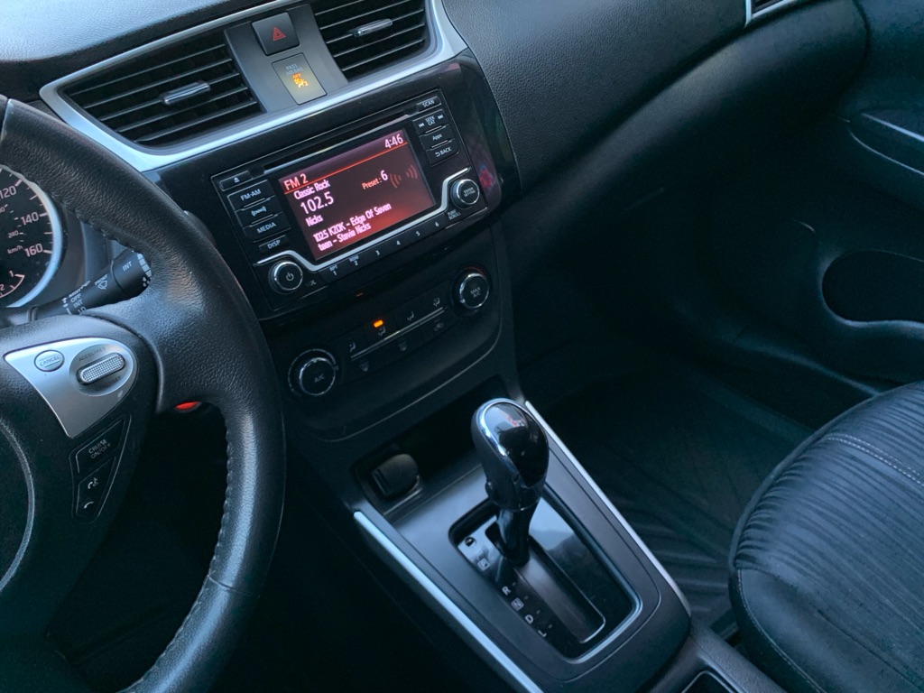 Photo 17 of this NISSAN SENTRA