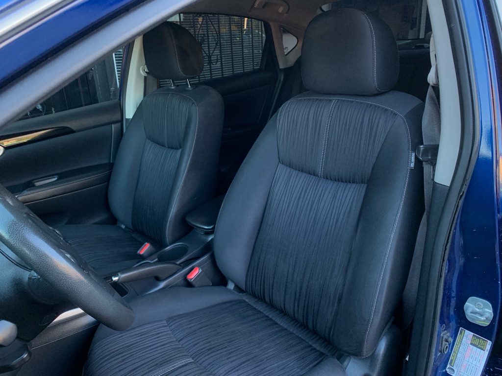 Photo 13 of this NISSAN SENTRA